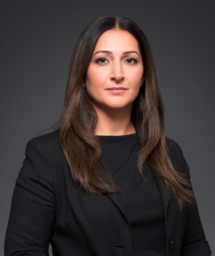 Abogada Elham Arshamfar